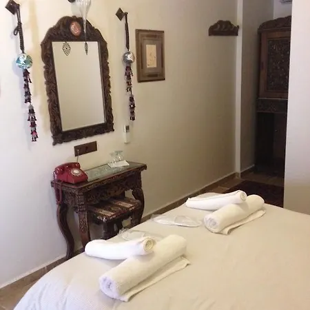 Nilya Πανσιόν 3*