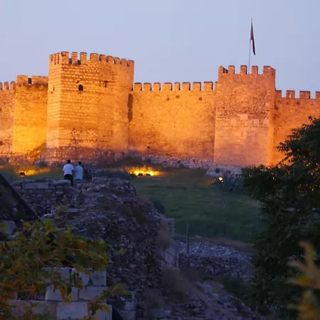 Nilya Πανσιόν 3*